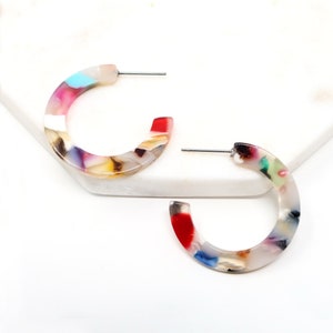 Resin Small Minimalist Hoop Earrings, Tortoise Hoop Earrings, 30mm Simple Resin Hoop Earrings, Multi Color Resin Hoops, Jewelry Gift For Her