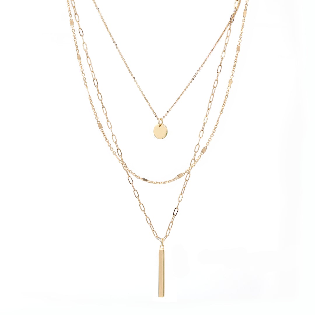 3 CHAIN LAYERD CHARM NECKLACE