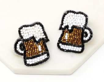 Tige de boucles d'oreilles bière, Bijoux Oktoberfest, Boucle d'oreille tendance, Boucle d'oreille unique en perles de rocaille, Boucle d'oreille en perles, Cadeau pour elle, Boucle d'oreille moderne