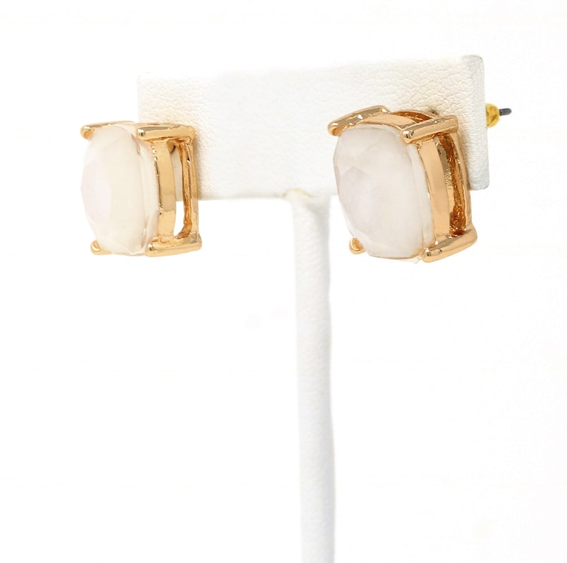 Pendientes de abulón, pendientes de concha natural, pendientes de botón de concha auténtica, pendientes de nácar, pendientes de nácar, regalos para ella, pendientes de botón sencillos imagen 4