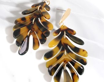 Leaf Acetate Fashion Statement Earrings, Resin Earrings, Leaf Earrings, Gift For Her, Celluloid earrings, Tortoise Earring, Modern Earrings