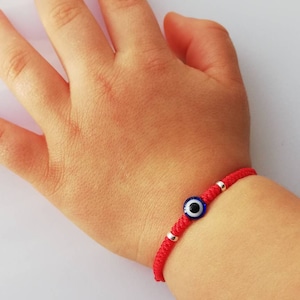 Protection nazar eye red baby bracelet. Mini red macrame for kids. Kabbalah red thread for babies. Evil eye protection newborn. Charm gift