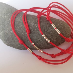 Juego de 4 pulseras de código Morse con iniciales familiares, pulseras personalizadas para mamá, papá y bebé, cadena de identificación con protección contra el agua