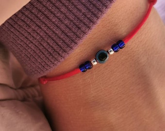 Evil eye red bracelet. Red thread bracelet for girl. Gift for her. Nazar eye protection. Magnetic string bracelet. Red string of fate