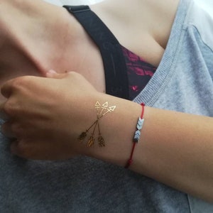 Red string bracelet for women. Kabbalah red thread of fate.  Leaving bracelet with silver. Protection amulet for her. Matching gift idea.