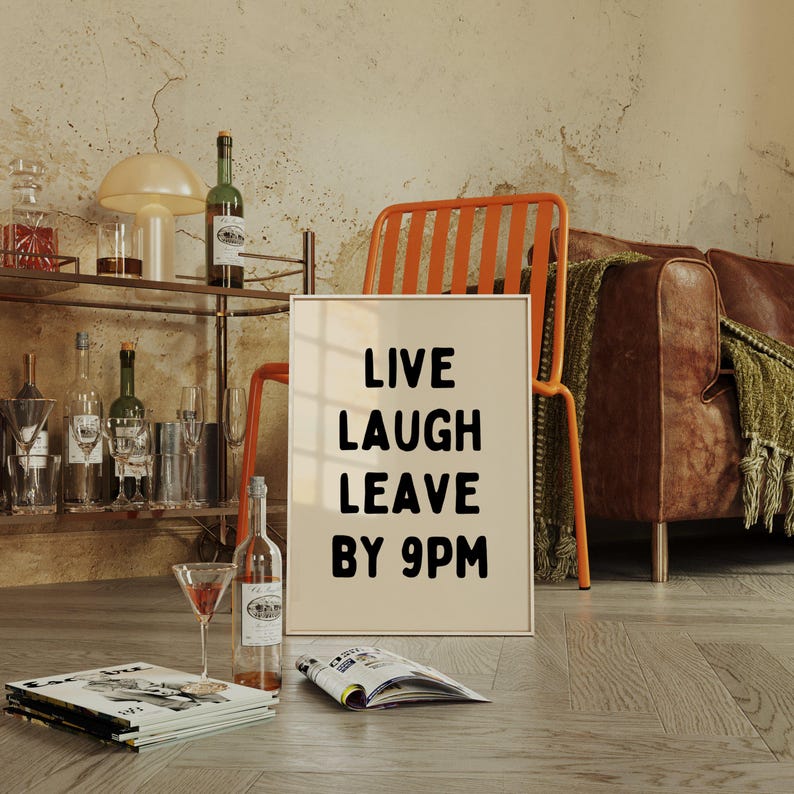 Póster Live Laugh Leave By 9pm / Impresión divertida para introvertidos / Arte mural para ansiedad social / Beige y negro imagen 7