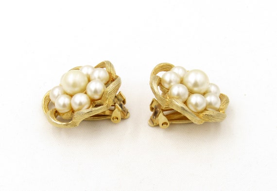 Kramer Vintage Faux Pearl Earrings - image 3