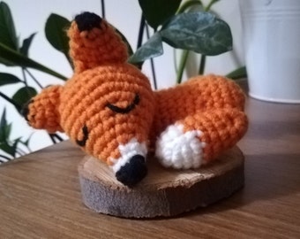 Tiny sleeping fox pattern,  fox Crochet Pattern,  Fox Amigurumi Pattern, Fox Crochet Toy Pattern, Stuffed Animal Pattern, PDF