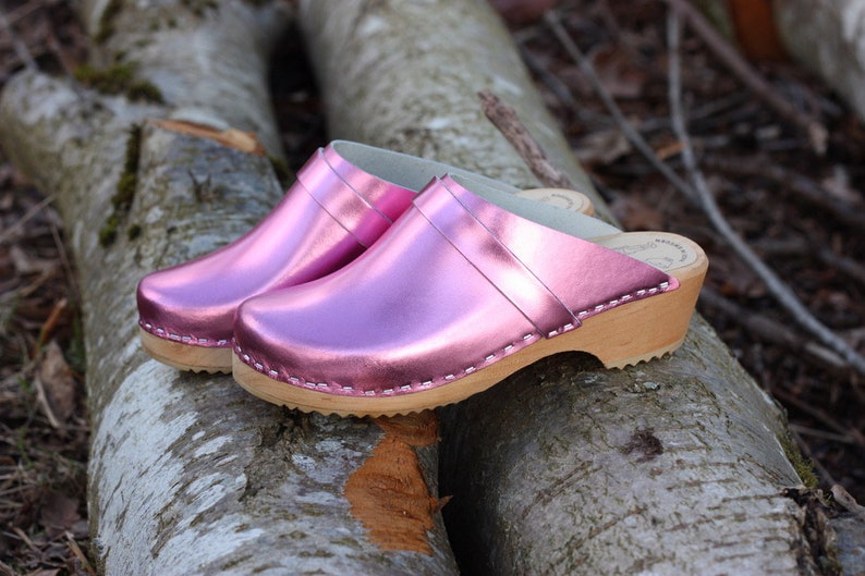 Metallic women clogs image 1