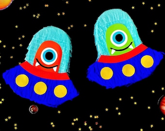 Astronaut & Spaceship Mini Pinatas: Party Favors, Earth Decor