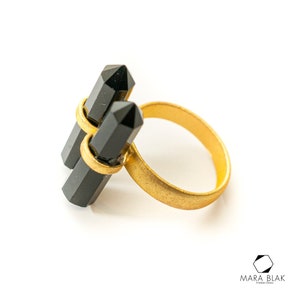 22k Gold Plated, Black Onyx Point Quartz Arrow Ring – Raina