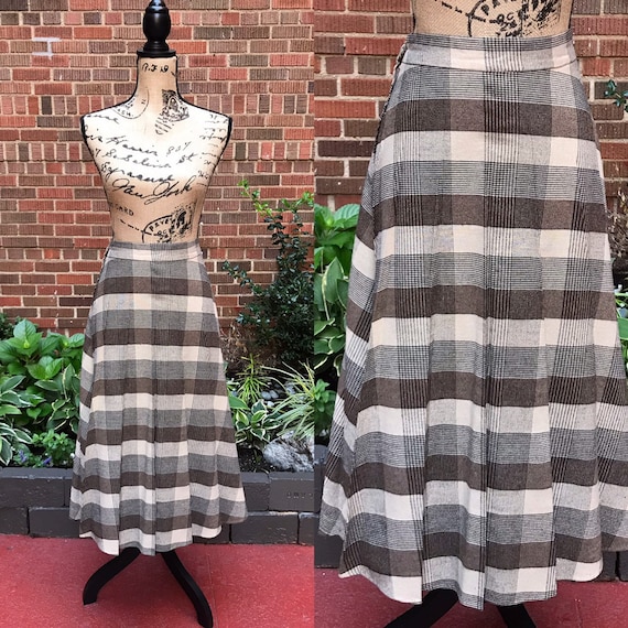 1970s skirt/ Vintage 1970s wool plaid pleated skir