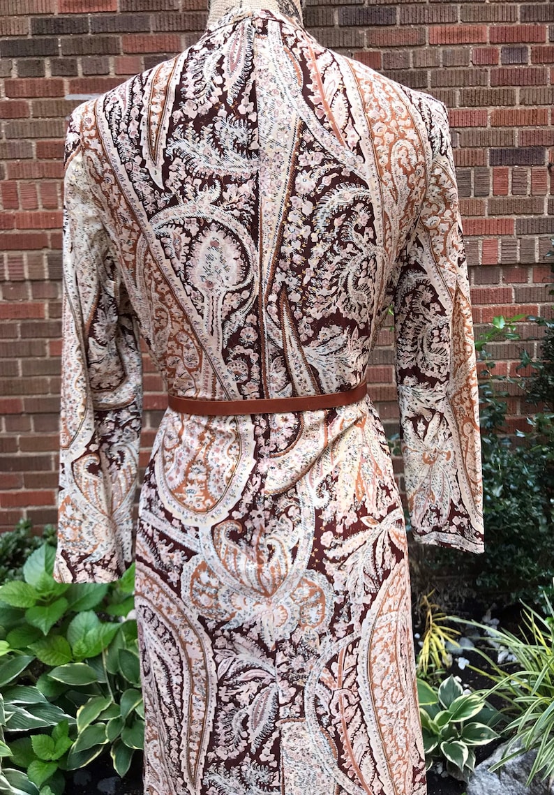 1960s dress Vintage 1960s Leslie Pomer shimmery paisley dress