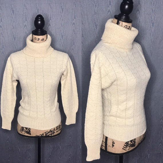1970s swater/ vintage 1970s turtleneck