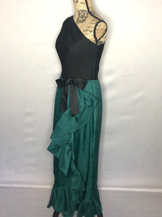 1960s dress/ Vintage 1960s one-shoulder wrap dress - image 8