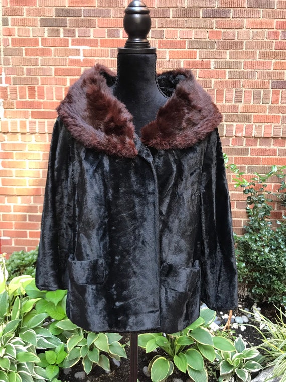 1950s coat/ Vintage 1950s faux fur coat - image 4