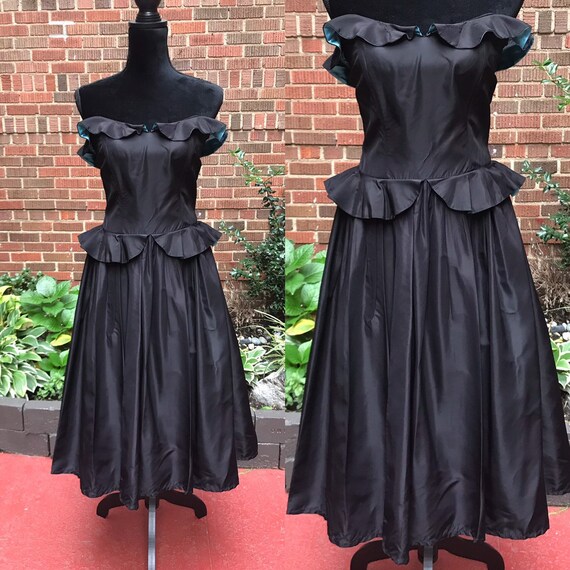 1950s New Look dress/ Vintage 1950s peplum cocktai