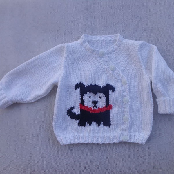 Gilet bébé,6/9 mois,tricoté main en fil coton blanc,gilet unisexe,motif chien,printemps été,cadeau,Vêtements bébé unisexe,RyryseCreations,