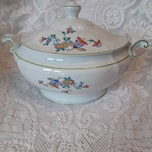 Antique soup turrete tureen with lid Krautheim porcelain floral spray décor & relief 1930 vintage brocante country kitchen