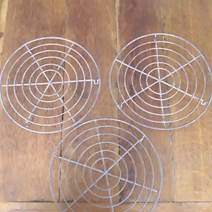 3 old cake racks, wire trivets, cooling rack on feet, trivets, cake stand, French farmhouse kitchen, vintage brocante, country house decoration