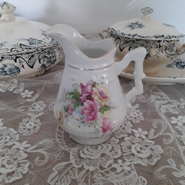 Altes Milchkännchen Porzellan Krug Milchkrug rosa Blumendekor Relief Handgemalt viktorianisch Vintage Boudoir Brocante Dekoration antik