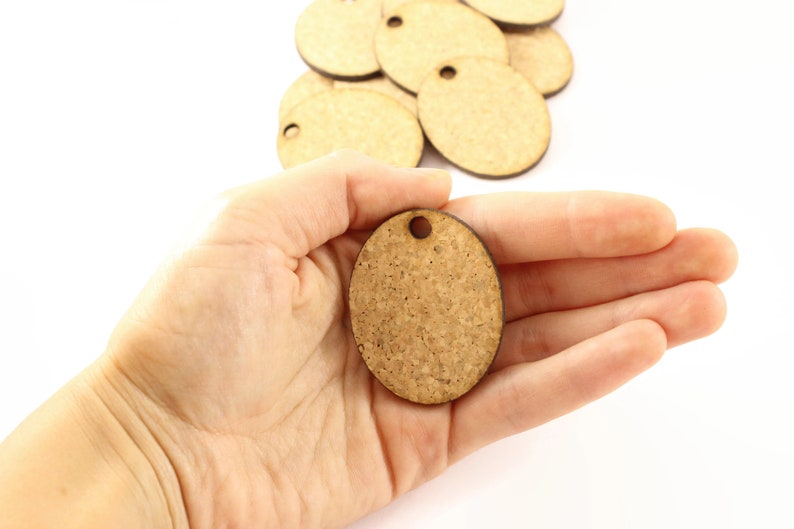 Pack of 10 DIY cork tags. Oval shape tags. Blank tags. Natural cork tags. Diy tags. DIY tags for wedding. Cork tags. Blank cork tags. Tags. image 3