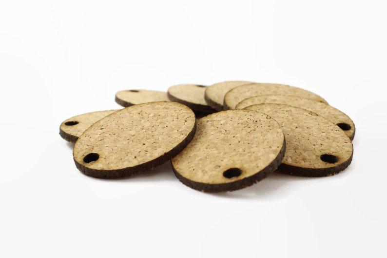 Pack of 10 DIY cork tags. Oval shape tags. Blank tags. Natural cork tags. Diy tags. DIY tags for wedding. Cork tags. Blank cork tags. Tags. image 4