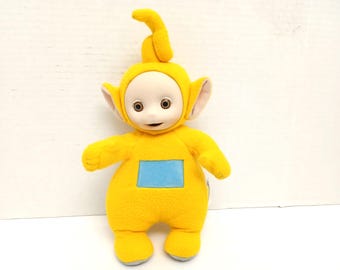 Vintage Teletubbies 12 in Tall Laa Laa Plush Doll Toy, Yellow Teletubbies Stuffed Toy Laa Laa, Vintage 90s Collectible Plush