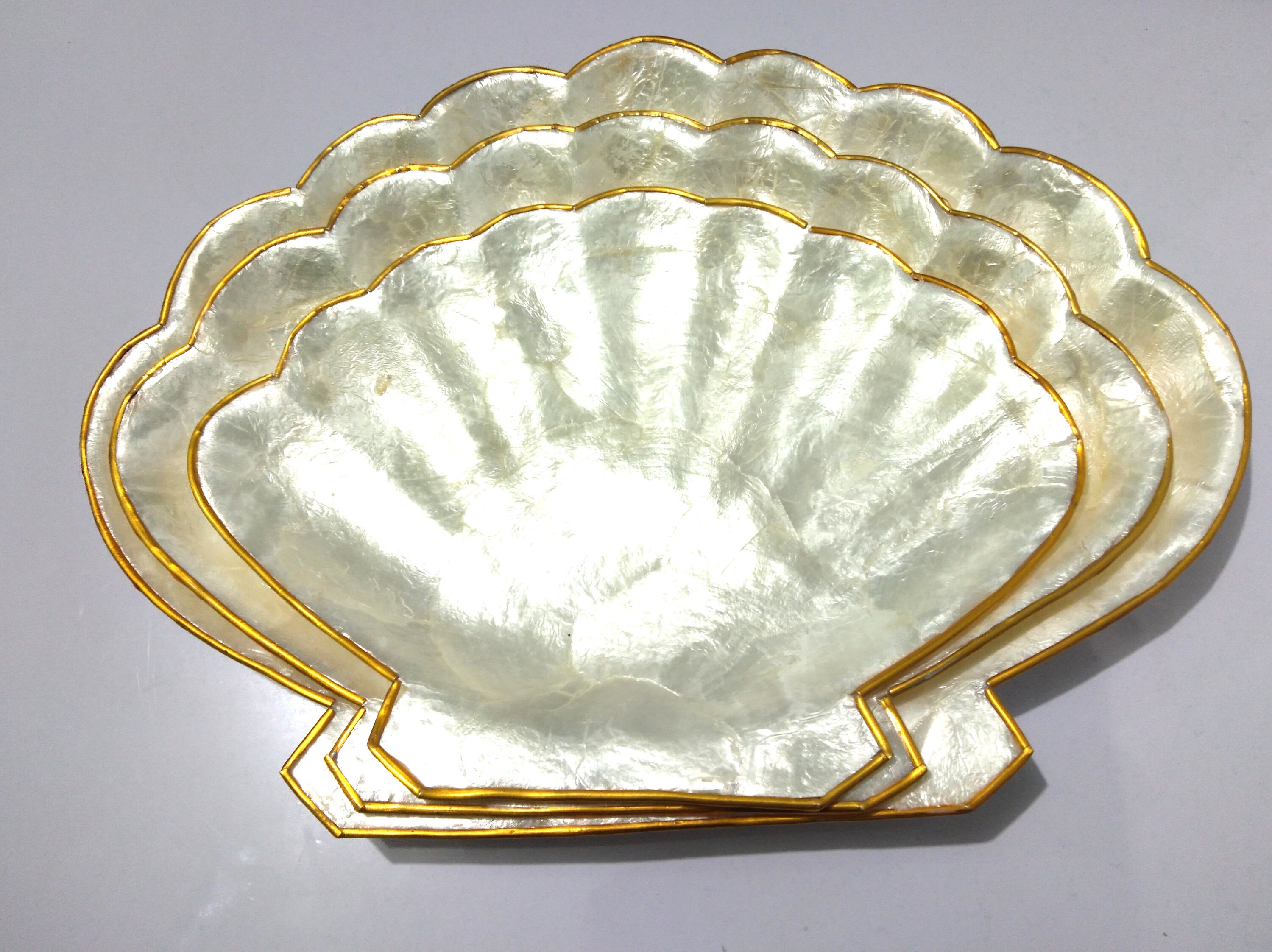 Shellshaped Capiz Shell Trays Set of 3 Capiz Plates Made in Etsy