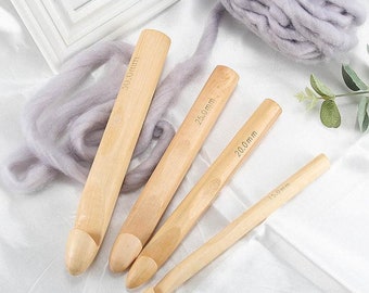 Large Wood Crochet Hook - 15-30mm Big Crocheting Tool - for Chunky Knit Yarn
