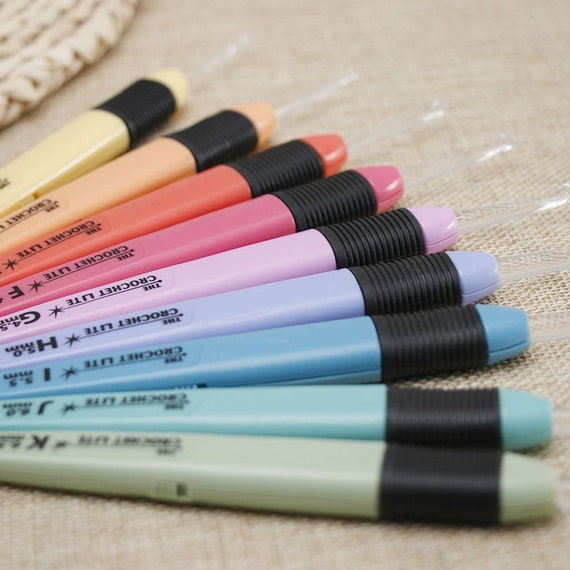 2.5-6.5mm LED Light Crochet Hook - 9 Sizes Battery Operated Hook