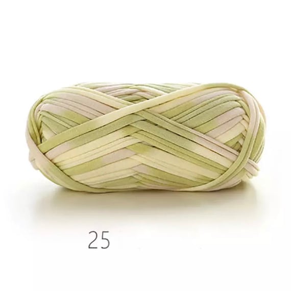 Section Dyed Grass Green T-Shirt Yarn - 100g Crochet Yarn - Fabric Spaghetti Yarn 32m