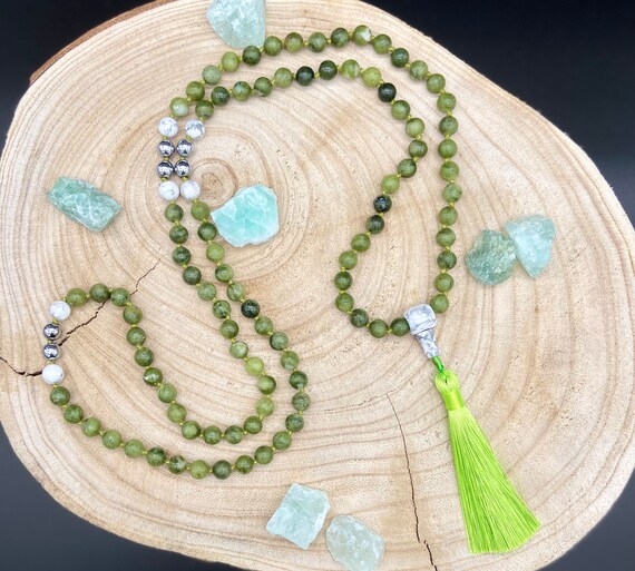 108 Mala Bead Necklace - Chakra Healing Gemstone Necklace for Men Women - Healing Crystal Energy Bracelet Serpentine Jade, Howlite, Hematite