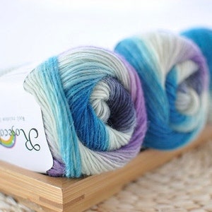100% Merinowolle Regenbogen Garn - 50g, 180m, super weiches Strickgarn - Farbe 7