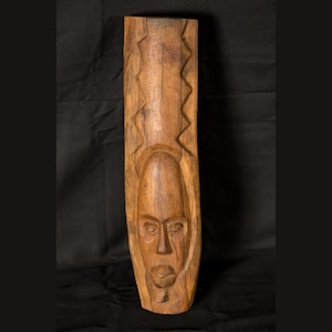 Hand-Carved Face on Wood Log / 1900&#39;s / 14&quot; Wood Carving / Wooden Statue Art from Africa / Handmade Original Art / Unique Art on Tree Log