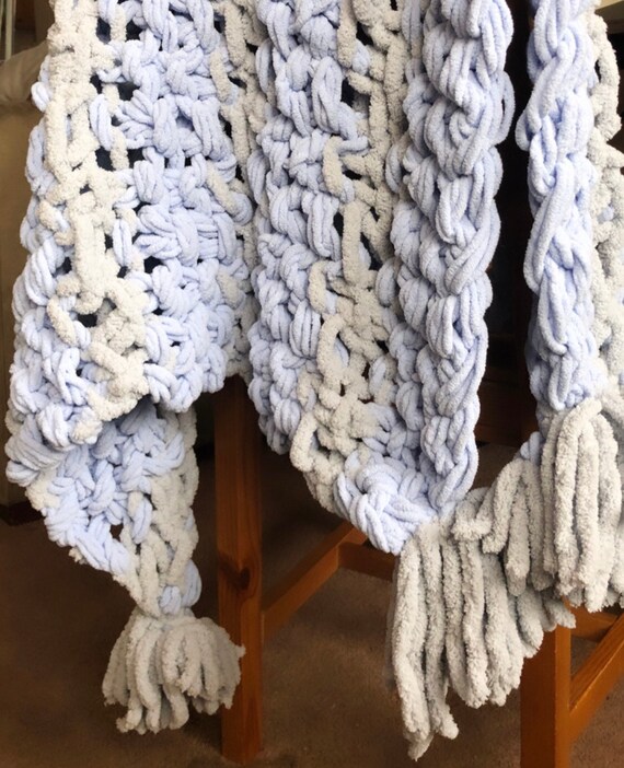 pom pom baby blanket