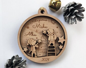 Bola de árvore de Natal de madeira personalizada - coelho, casal - 1º Natal do bebê (Enfeite personalizado, decoração de Natal)