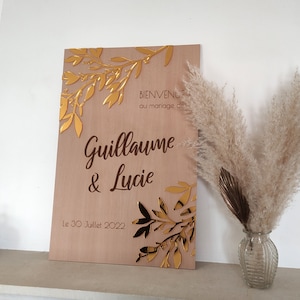 Wooden wedding welcome sign, personalized engraving, country theme