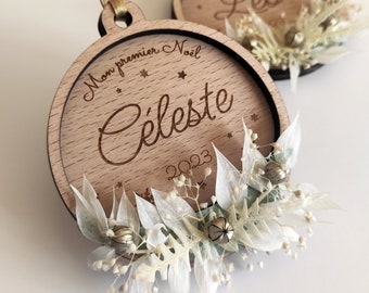 Personalized wooden Christmas ball dried flowers white and gold - baby's 1st Christmas (Personalized ornament, Christmas decoration)