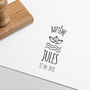 Tampon baptême ou naissance personnalisé - Bateau papier et vagues