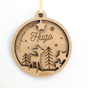 Personalisierte hölzerne Rehkitz-Weihnachtskugel Babys erstes Weihnachtsfest personalisiertes Ornament, Weihnachtsdekoration Bild 1