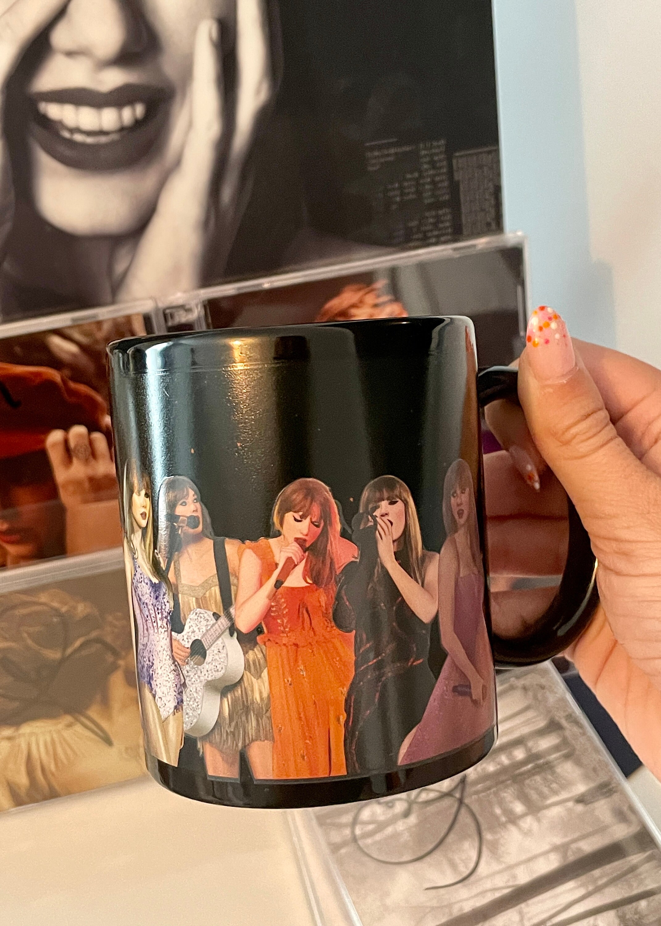Mug: Taylor Swift Starburst - Awesome Brooklyn