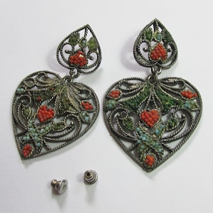 antique Victorian to Art Deco era dark gunmetal micro-mosaic Sablé seed beads earrings, heart shape floral pattern ear studs