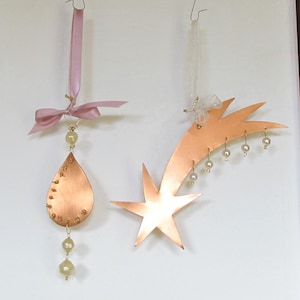 vintage handgemaakte 1001 nachten-stijl komeet vallende ster set, gerecyclede massief koperen ornamenten, geüpcycleerde sieraden witte nepparels