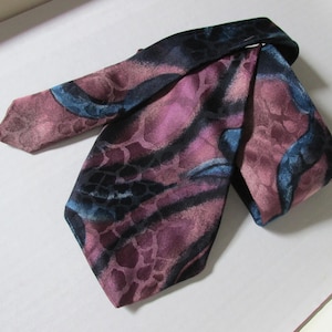 1970&#39;s vintage José Piscador silk necktie, bohemian artistic abstract floral pattern, men&#39;s silk designer tie made in EEC, purple blue black