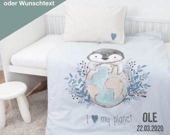 Kinderbettwäsche mit Namen bestickt - Motiv Pinguin - 100x135cm - 100% Baumwolle - Geschenk zur Geburt  Geburtstag oder Taufe - bestickt