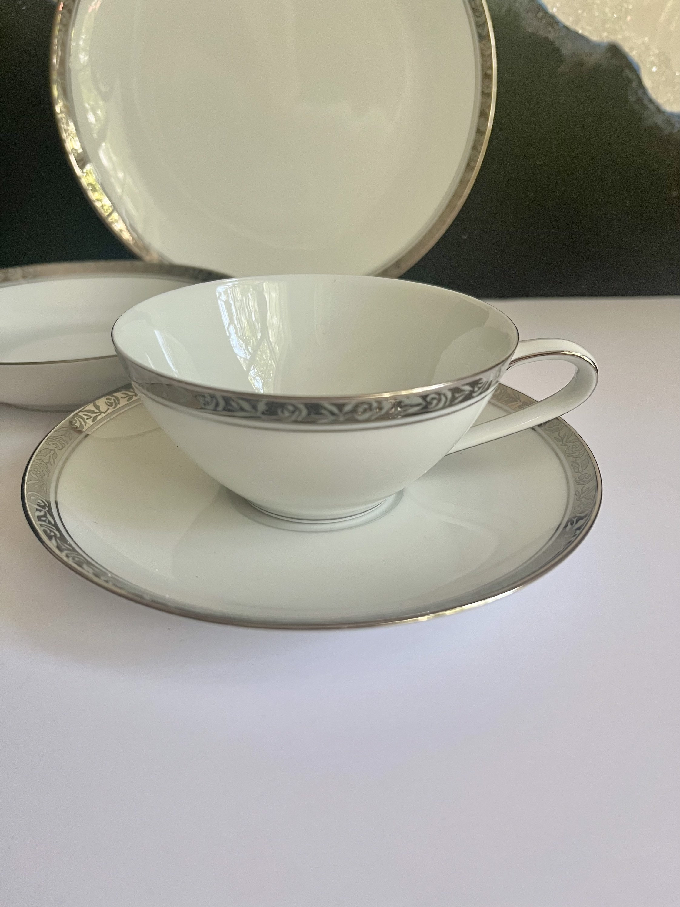 Porcelain Set of Four Pieces Noritake Japan - Etsy Canada