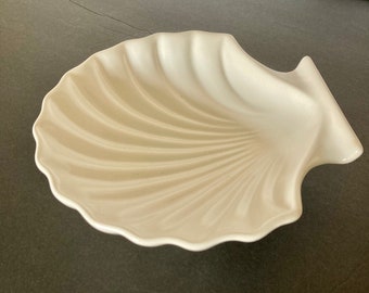Vintage Porcelain Seashell Shaped Dish Plate Japan