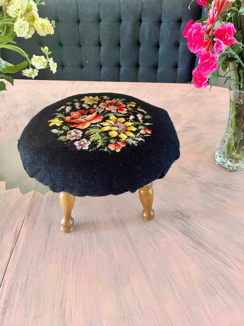 Quick Point Footstool Pattern Gorgeous Needlepoint Floral Pattern Footstool - Etsy