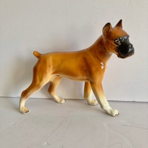 Vintage Porcelain Gorgeous Collectible English Boxer Figurine Statute